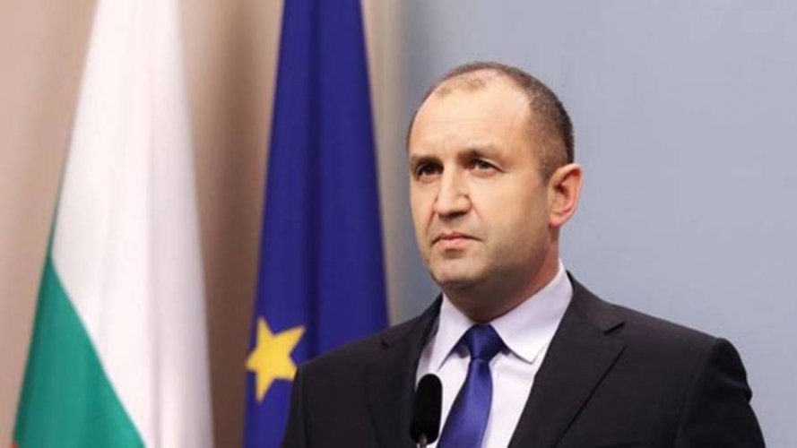 Президент Болгарии не считает, что бедность спасет от вируса